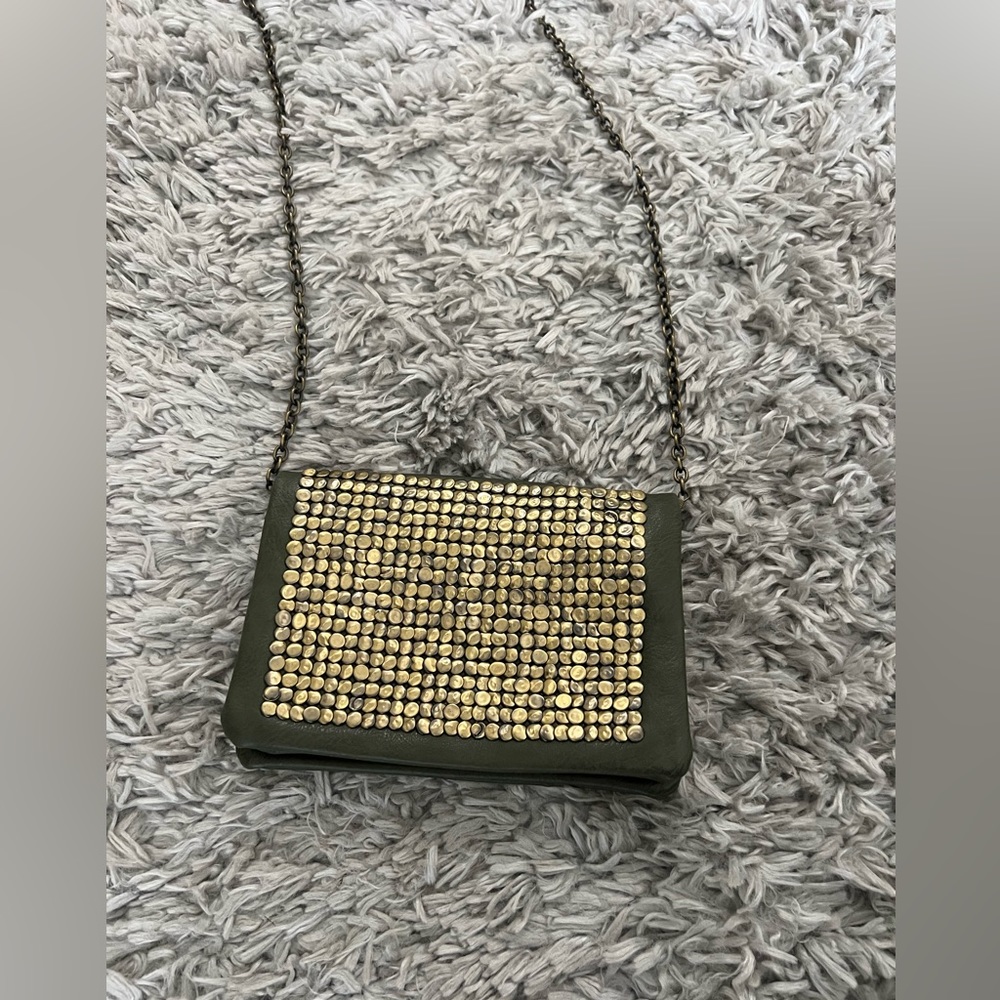 Cross body army green bag